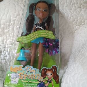 Bratz Play Sportz Doll SASHA (DAMAGE BOX)